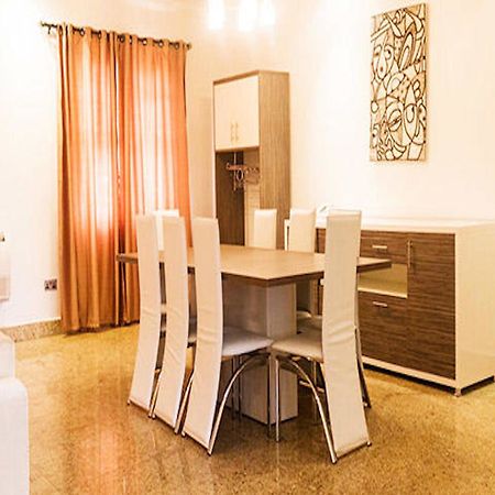 Reeve Court Apartment Лагос Экстерьер фото