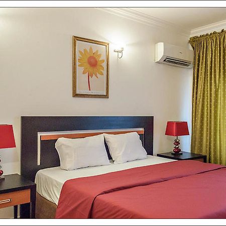 Reeve Court Apartment Лагос Экстерьер фото